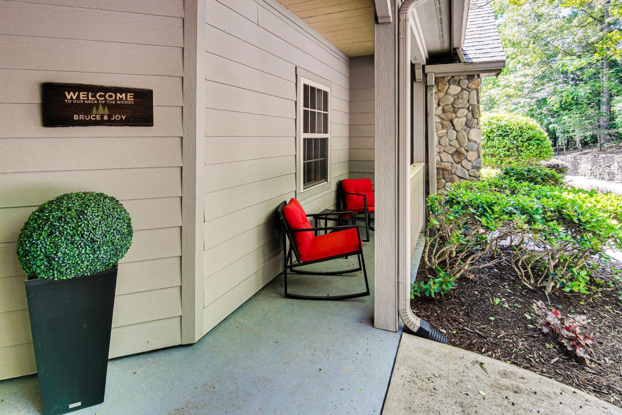 Lake Lure Condo With Resort Pool And Beach Access! Exterior photo